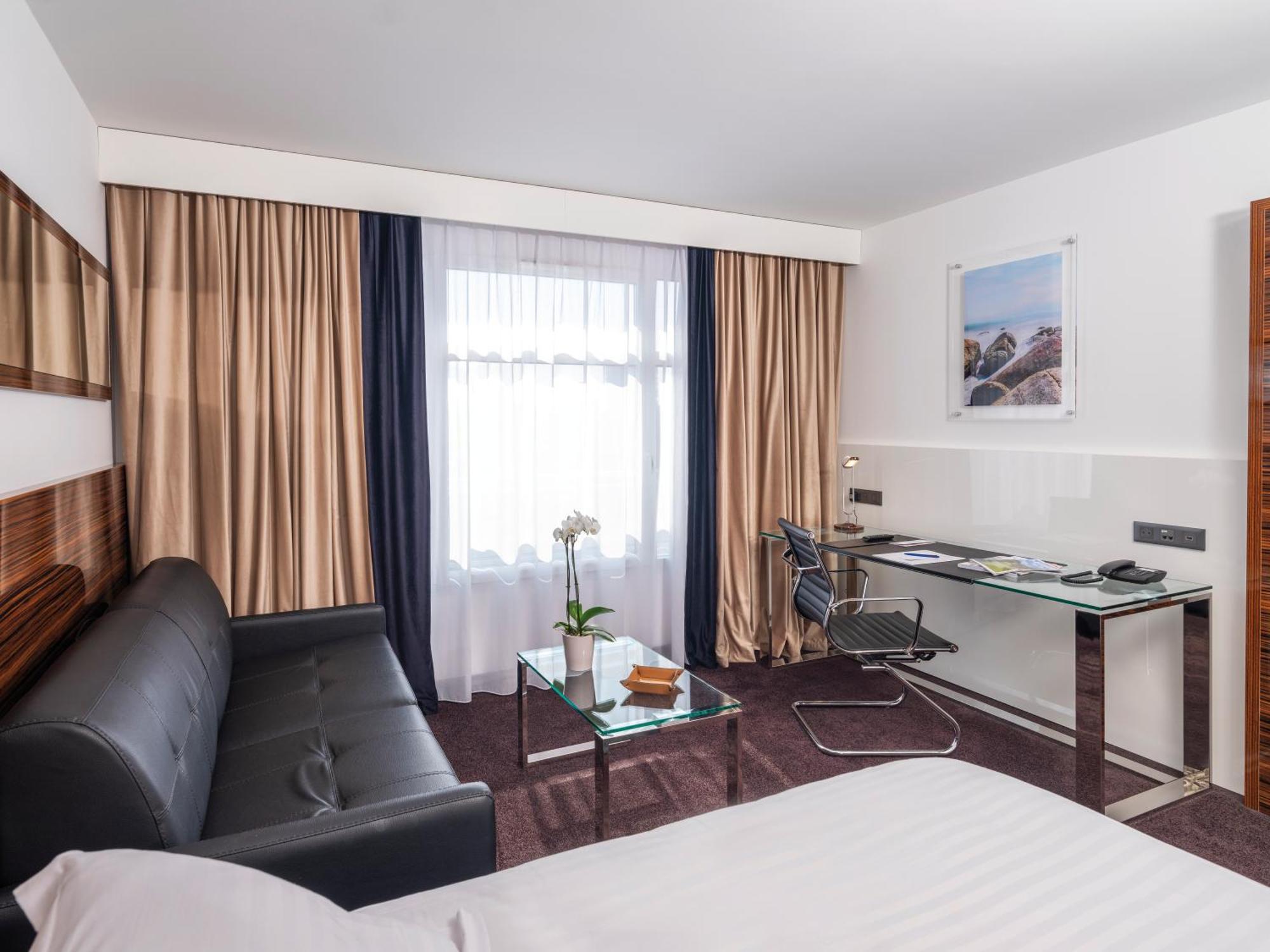 Westotel Hotel 4*